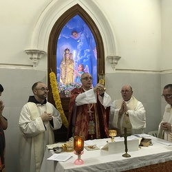 Die erste Messfeier im „Lourdes des Ostens“
