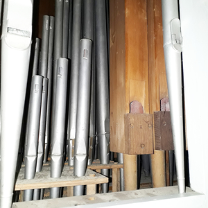 Blick auf die Pfeifen der Manuallade.