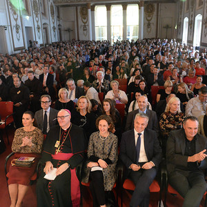 Unter den zahlreichen Konzertbesuchern waren auch viele Promiente zu finden. Unter anderem die kroatische Botschafterin in Wien, Vesna Cvjetković, Burgenlands Landesrat Hans Peter Doskozil und der kroatische Staatssekretär Zvonko Milas (v.r.n.l)