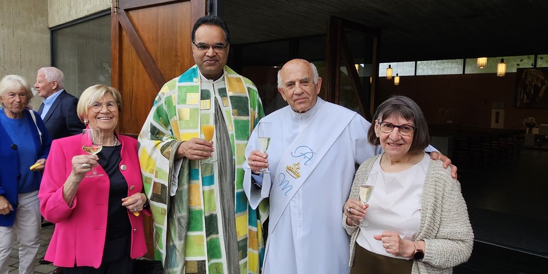 Anna Puntigam-Pater Kuruvila - Dr. Peter Zotti und Kuratorin Gerti Ankerl