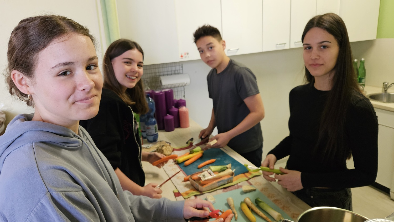 Firmvorbereitung / Nadja Hutter Fastensuppe kochen