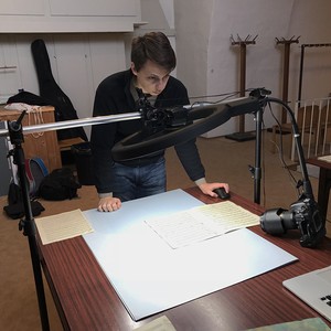 Konrad Khittl bei der Arbeit im Dom