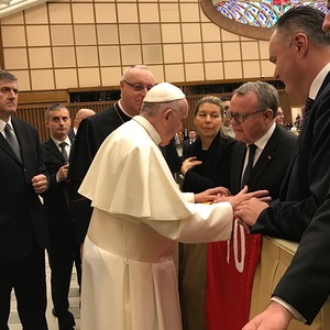 Der Heilige Vater dankt den Vertretern des Burgenlandes und bittet um Weiterarbeit zum Wohle der Gesellschaft.