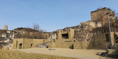 Wer einen Ausblick auf die diesjährigen Passionsspiele in St. Margarethen bekommen möchte, kann den bei der Feier des Live-Übertragungsgottesdienst am Palmsonntag aus dem Römersteinbruch mit Pfarrer Richard Geier erleben.