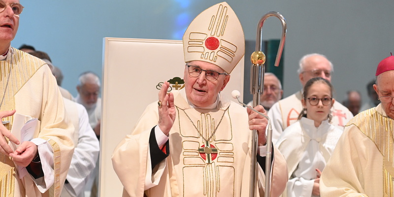 Altbischof Dr. Paul Iby feierte heute im Martinsdom sein 30-jähriges Weihejubiläum.