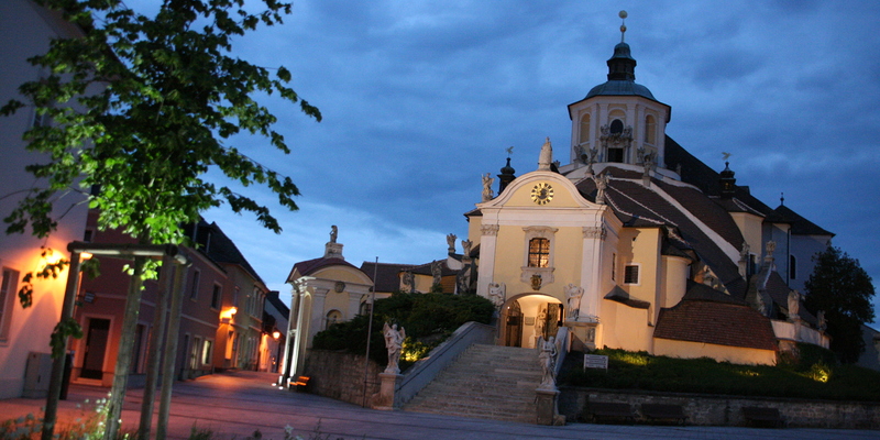 Am 10. Juni findet, nach zweijähriger Pause, wieder die begehrte 'Lange Nacht der Kirchen' statt. Mehr als 1000 Programmstunden an 21 verschiedenen Standorten erwarten Nachtschwärmer allen Alters.