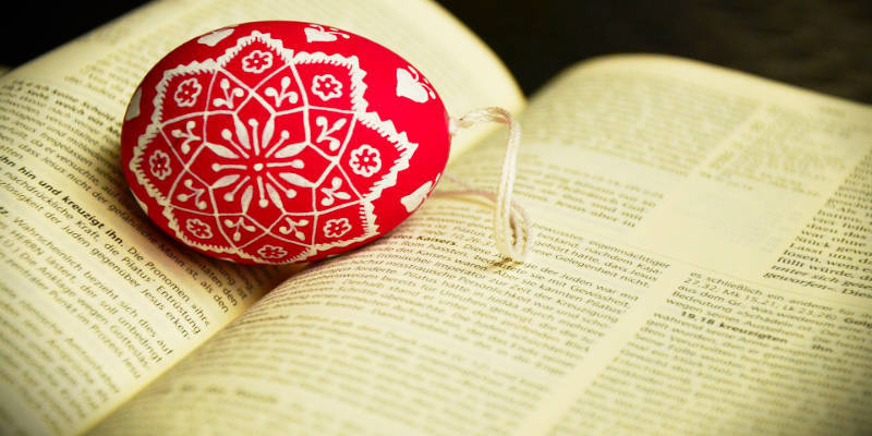 Diözesanbischof Ägidius J. Zsifkovics wendet sich in seinem Osterhirtenbrief an die Gläubigen. Er kann in drei Sprachen – deutsch, kroatisch und ungarisch – nachgelesen werden.