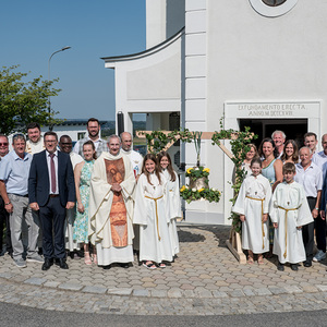 Seit 15. August erklingt in Neudorf/Landsee die neue Glocke 'Magna Mater Austriae'