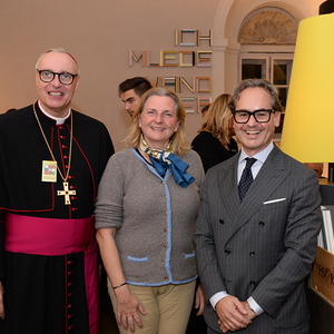 Außenministerin Karin Kneissl beim Stelldichein mit Vereinsprotektor Bischof Zsifkovics und Diözesansprecher Dominik Orieschnig, der an der Diplomatischen Akademie Wien ein Schüler Karin Kneissls war.