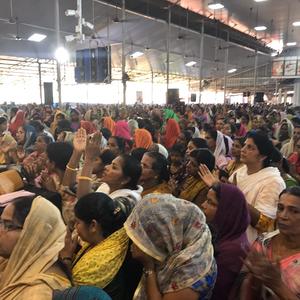 Tausende Menschen wohnen jährlich der Antoniuswallfahrt in Kottayam bei