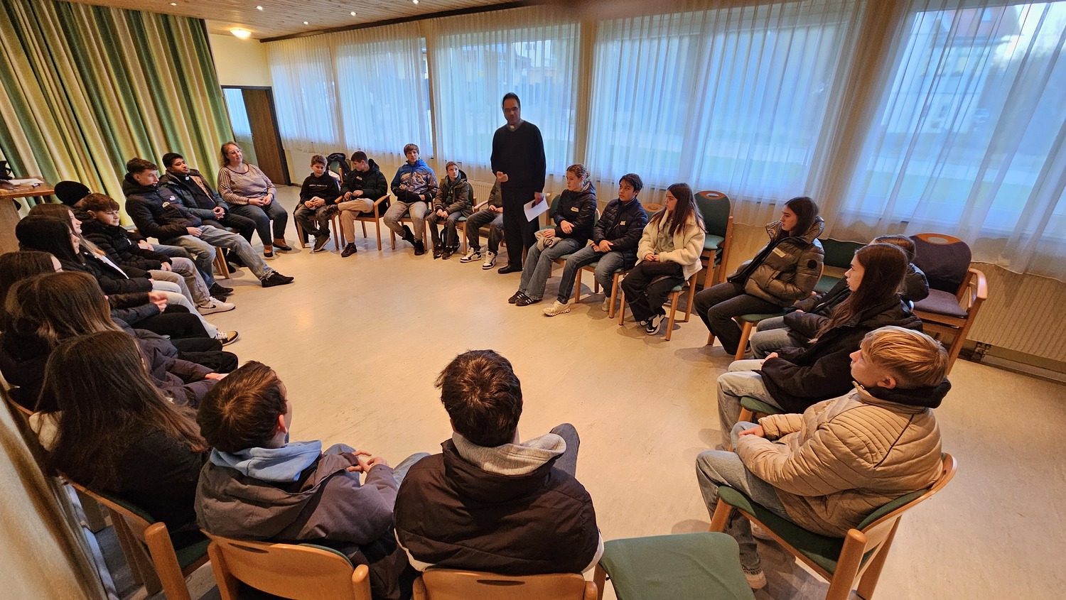 Kennenlernrunde Im Kommunikationsraum