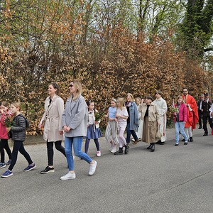 Palmprozession in die Pfarrkirche