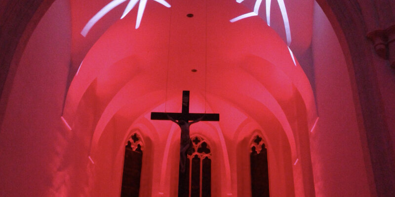 Unter dem Titel 'FeelTheDome' findet am Freitag, 10. November, um 18.30 Uhr, ein Jugendgottesdienst im Martinsdom in Eisenstadt statt.