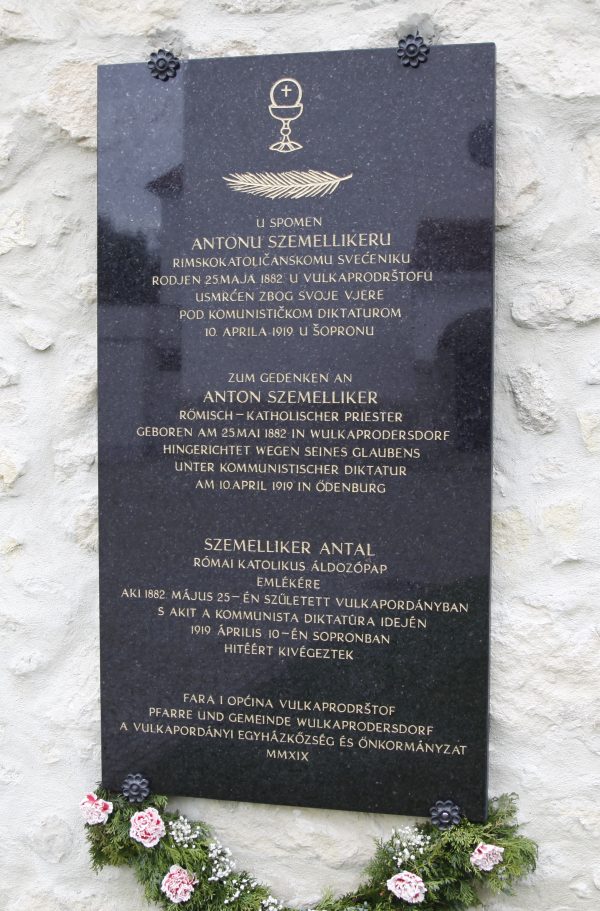 Gedenktafel Anton Szemelliker / Mariel Martina Gedenktafel Anton Szemelliker