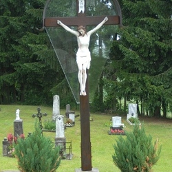 Kreuz am Friedhof in Gamischdorf