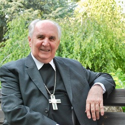 Bischof Iby, Marienkron, im Gespräch mit Walter Fikisz